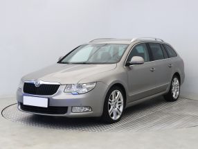 Skoda Superb - 2012