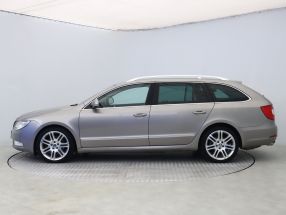 Skoda Superb - 2012