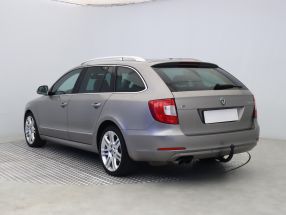 Skoda Superb - 2012