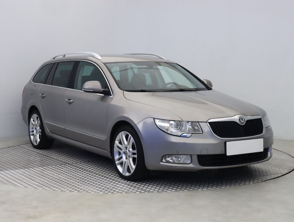 Skoda Superb - 2012