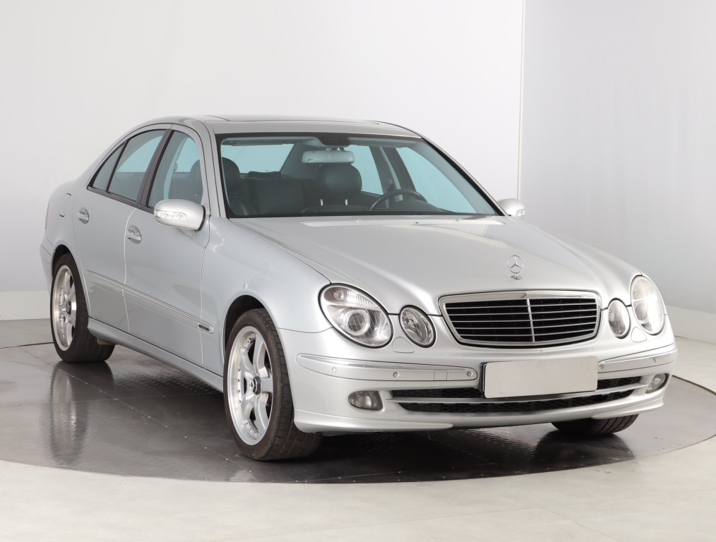 Mercedes-Benz E