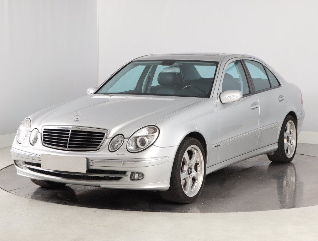 Mercedes-Benz E