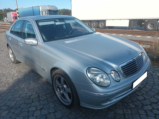 Mercedes-Benz E