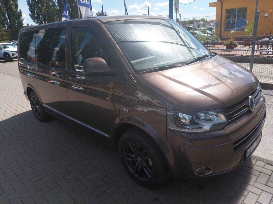 Volkswagen Multivan - 2012