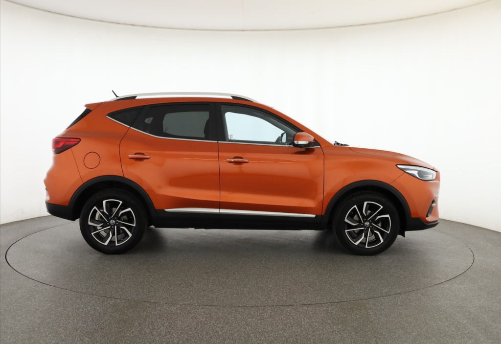 MG ZS SUV
