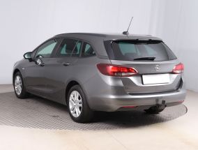 Opel Astra - 2021