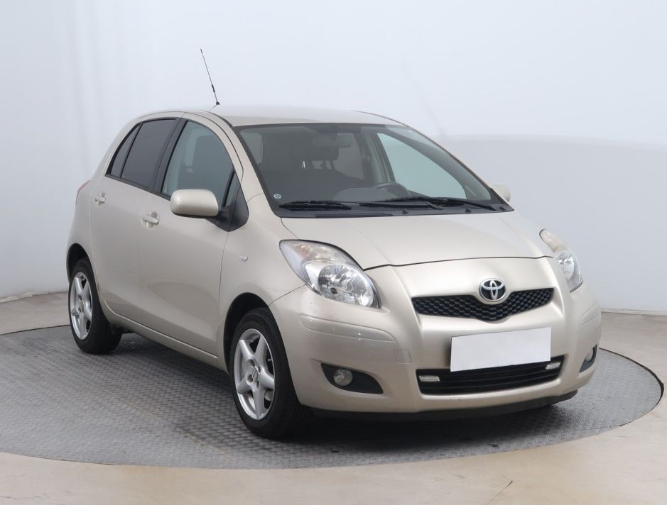 Toyota Yaris - 2011