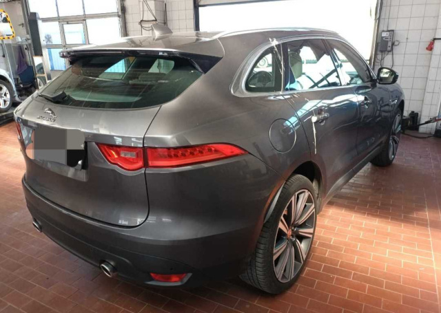 Jaguar F-Pace 2017