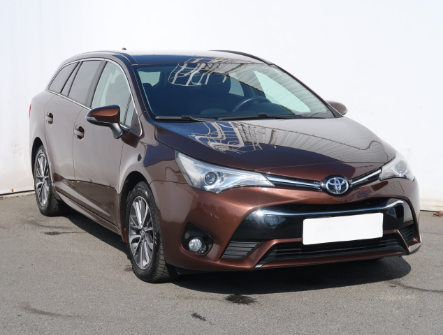 Toyota Avensis 2016