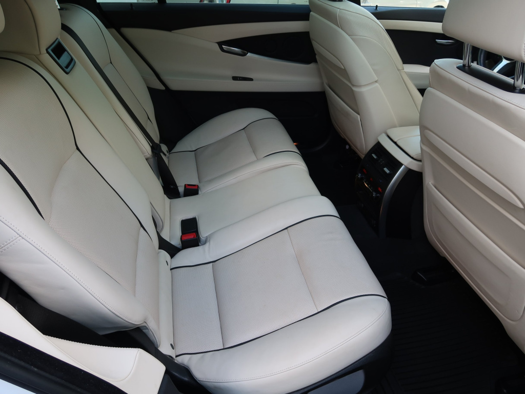 BMW 5GT