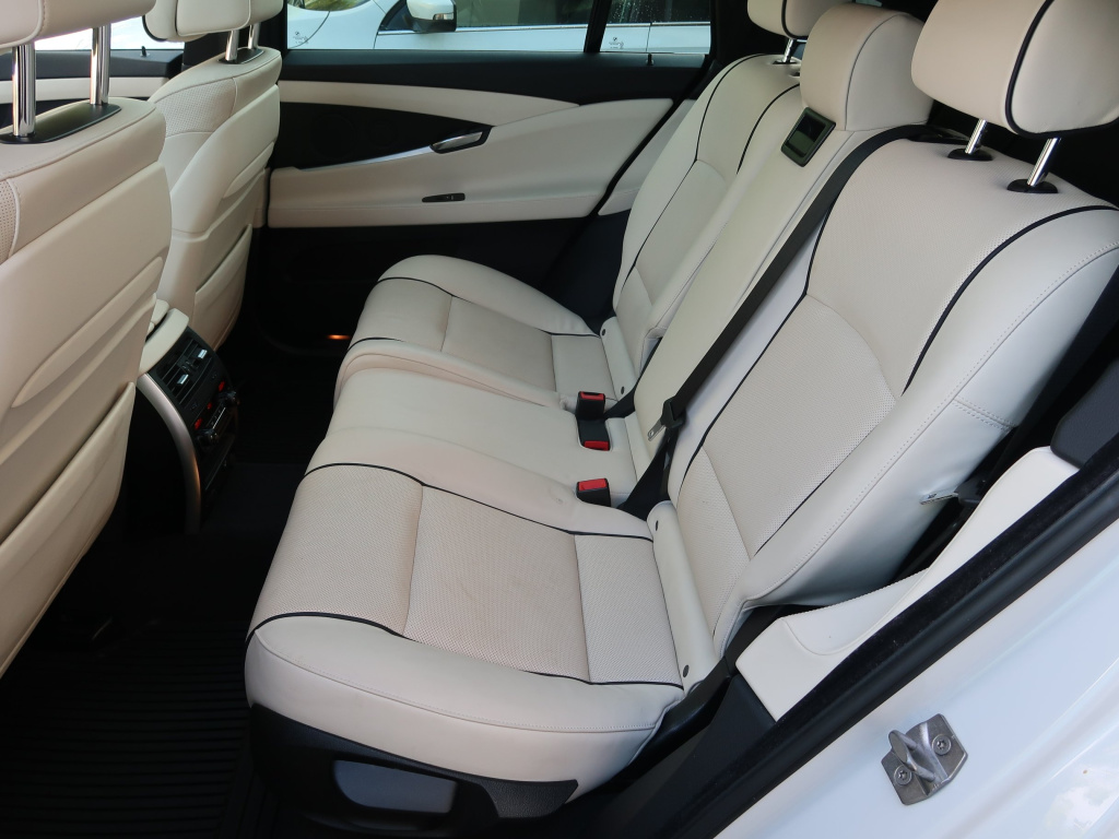 BMW 5GT