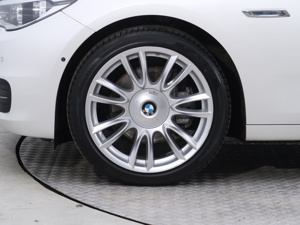 BMW 5GT
