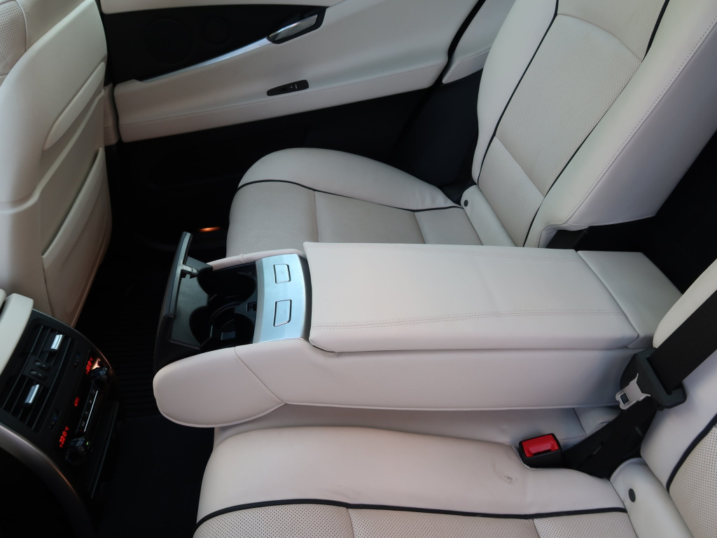 BMW 5GT