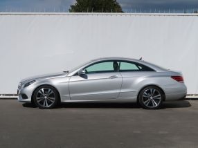 Mercedes-Benz E - 2017
