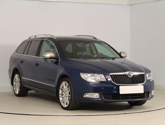 Škoda Superb 2011