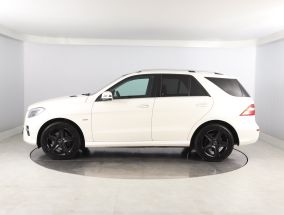 Mercedes-Benz ML - 2012