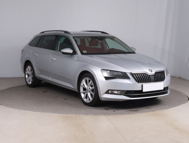 Škoda Superb 2016