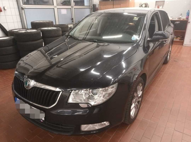 Škoda Superb 2011