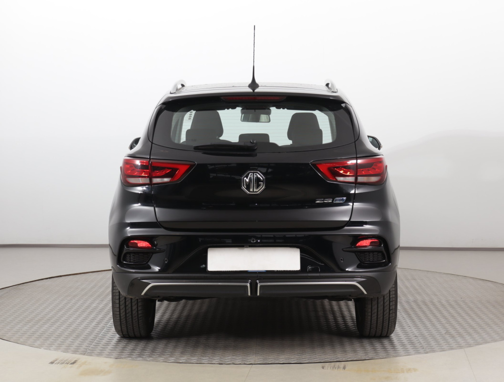 MG ZS SUV