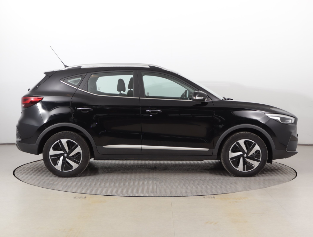 MG ZS SUV
