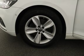 Volkswagen Passat - 2020
