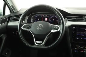 Volkswagen Passat - 2020