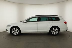 Volkswagen Passat - 2020