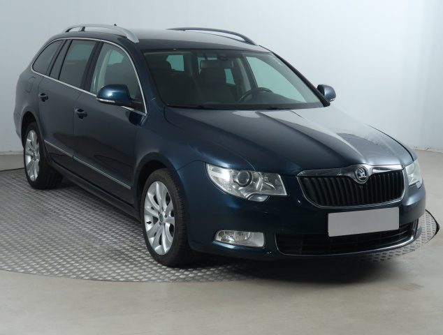 Škoda Superb 2012
