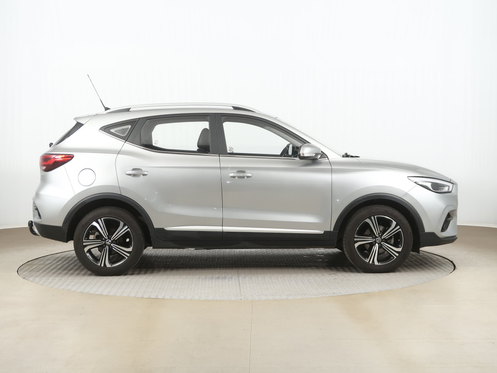 MG ZS SUV