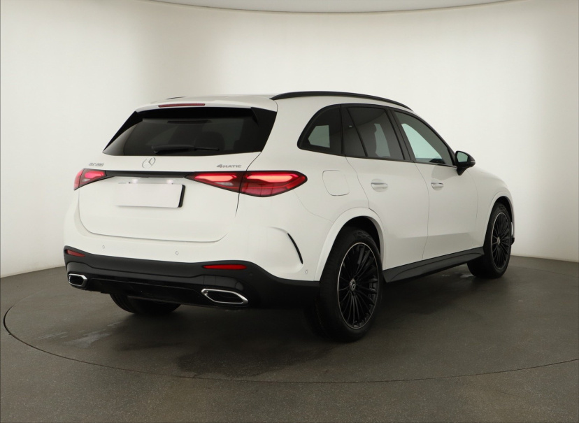 Mercedes-Benz GLC, 2025