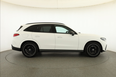 Mercedes-Benz GLC - 2025