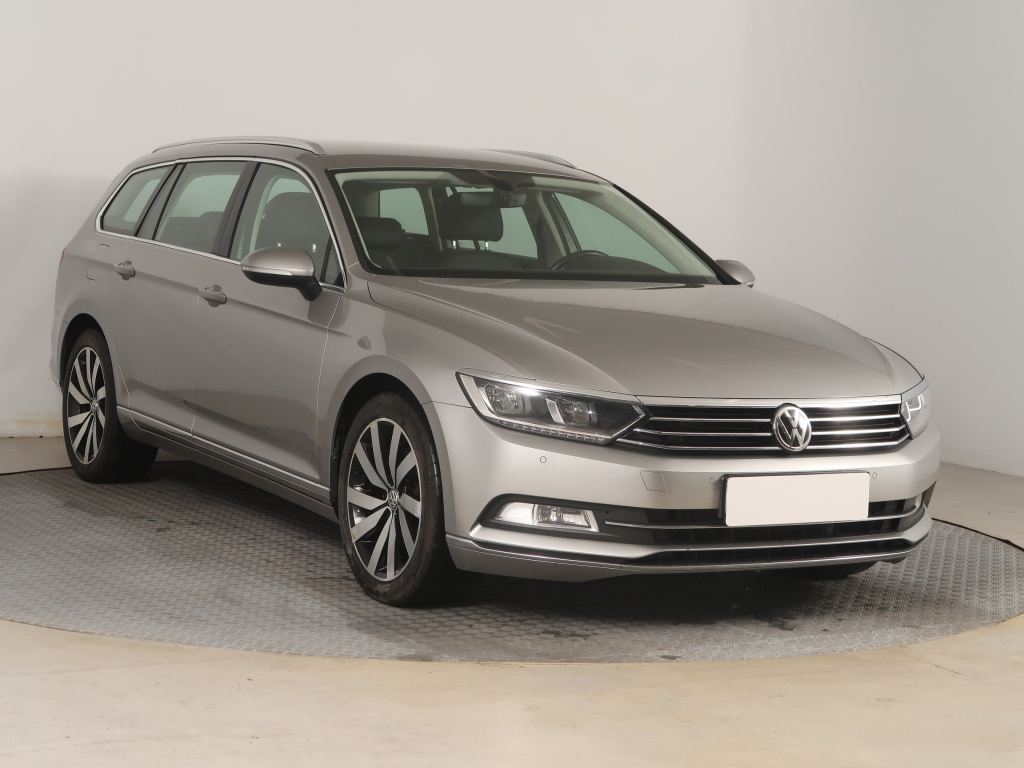 Volkswagen Passat, 2015
