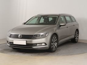 Volkswagen Passat - 2015