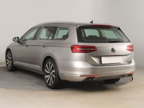 Volkswagen Passat - 2015