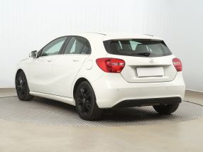Mercedes-Benz A - 2015