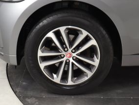 Jaguar F-Pace - 2020