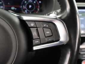 Jaguar F-Pace - 2020