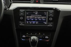 Volkswagen Passat - 2022