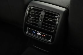 Volkswagen Passat - 2022
