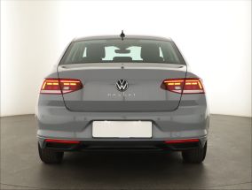 Volkswagen Passat - 2022
