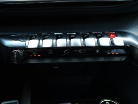 Peugeot 3008 - 2017