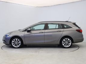 Opel Astra - 2017