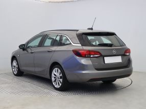 Opel Astra - 2017