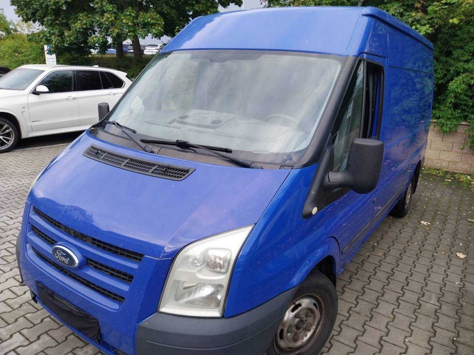 Ford Transit - 2011