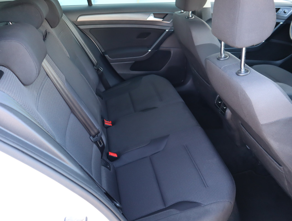 Volkswagen e-Golf