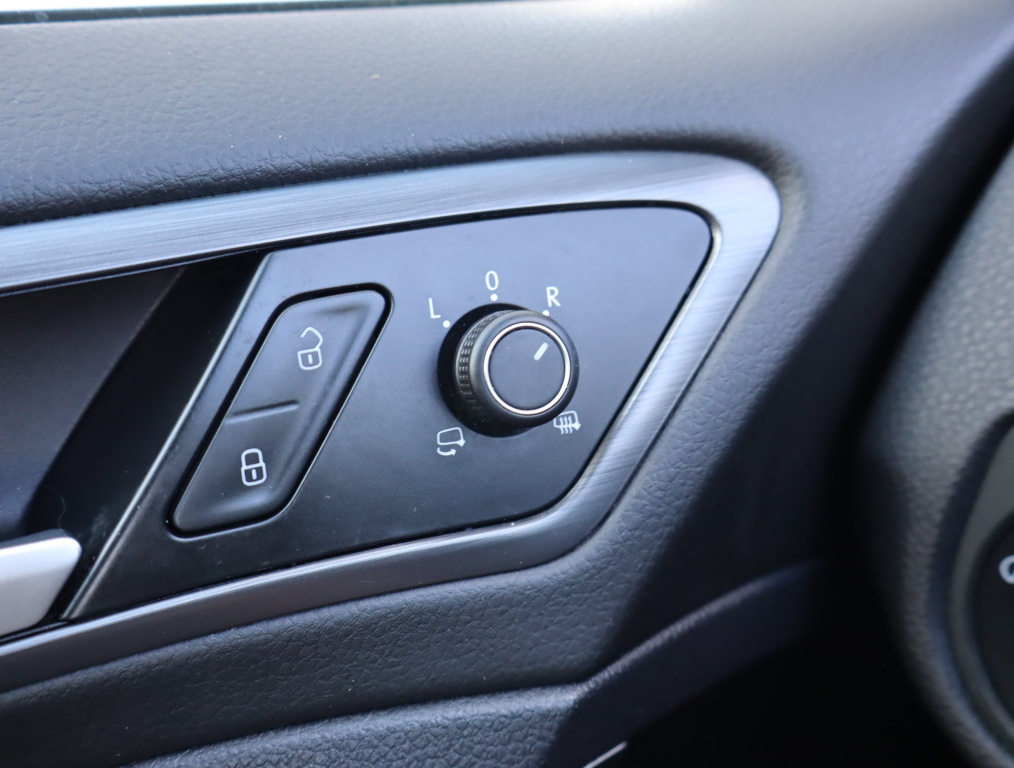 Volkswagen e-Golf