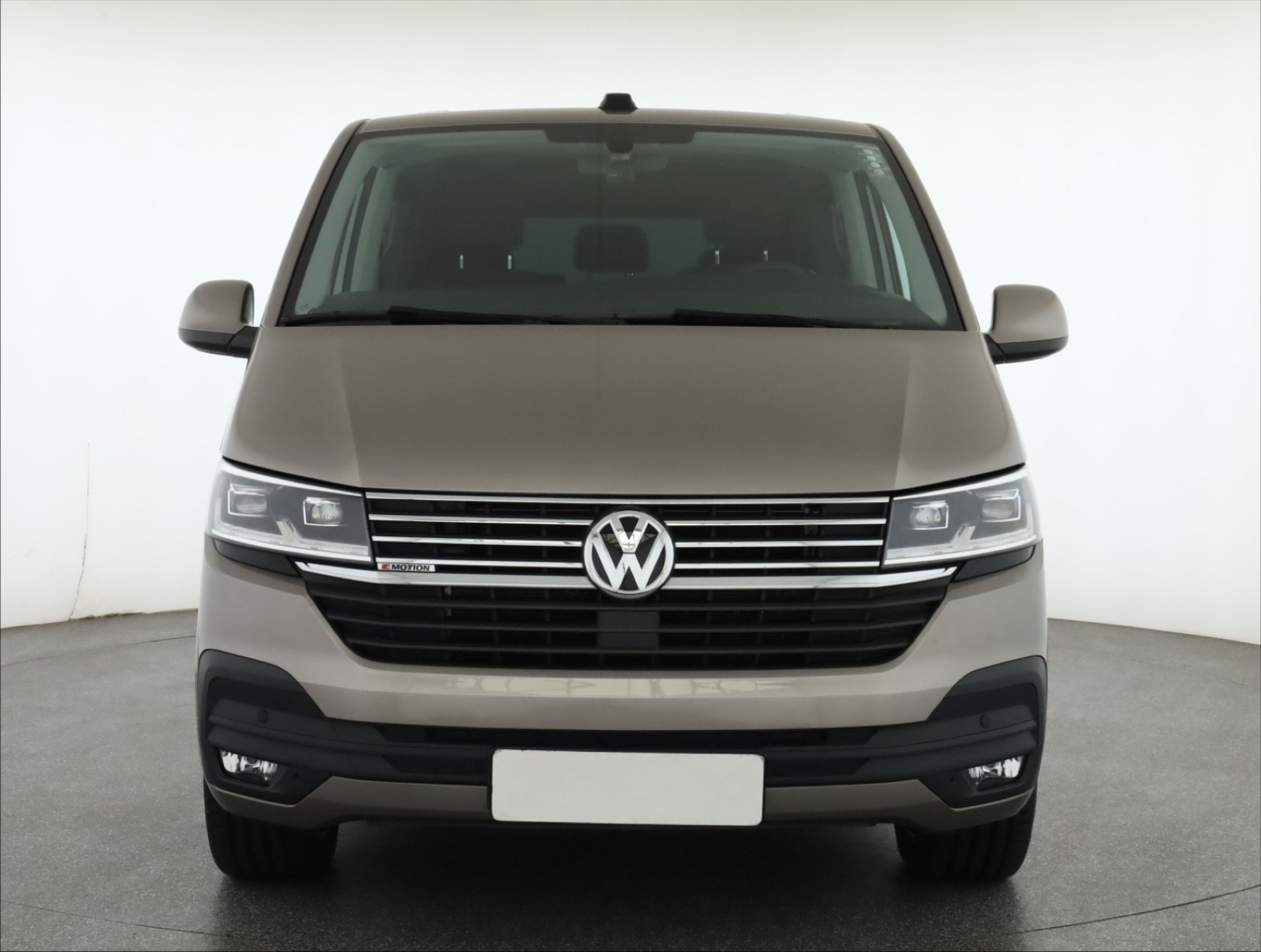 Volkswagen Caravelle - 2021
