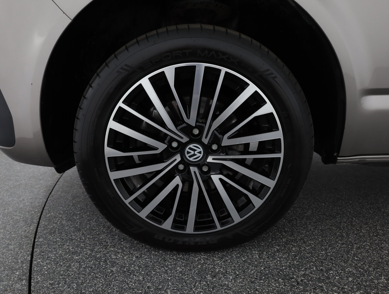 Volkswagen Caravelle - 2021