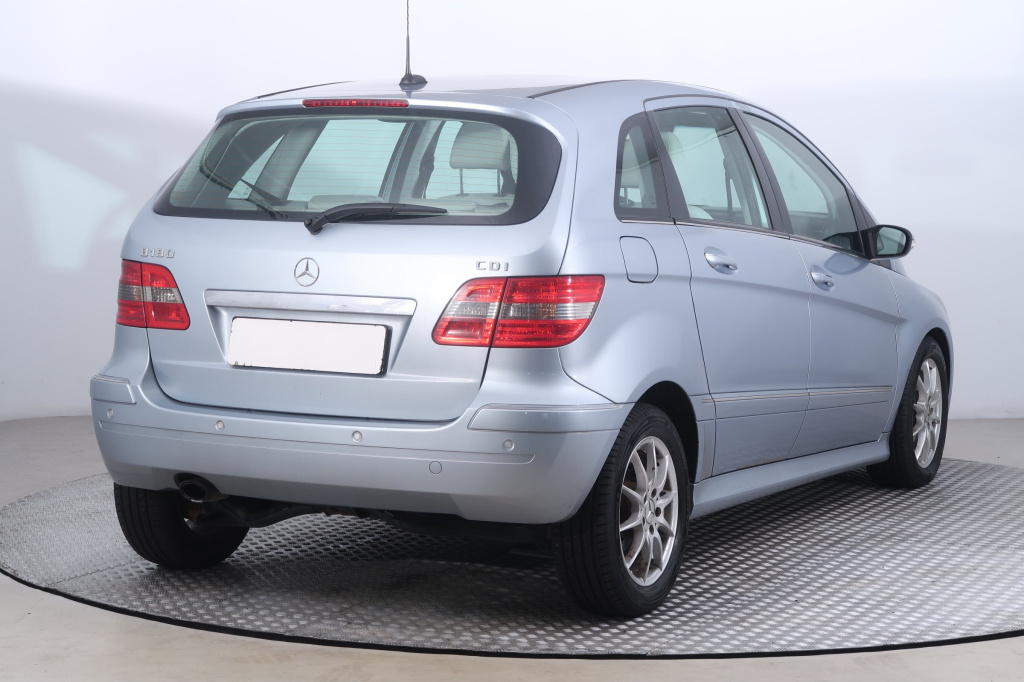 Mercedes-Benz B