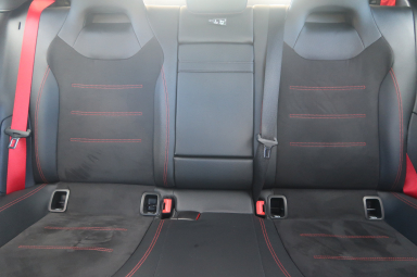 Mercedes-Benz CLA - 2021